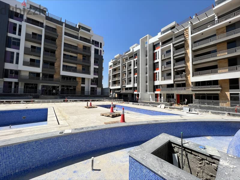 Apartment ready to move 50% down payment in icon compound new cairo 7