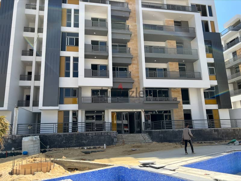 Apartment ready to move 50% down payment in icon compound new cairo 9