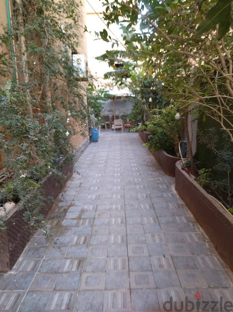 Apartment for sale, immediate receipt, area of ​​190 m + 120 m garden, negotiable price, North Fallots, New Cairo 4