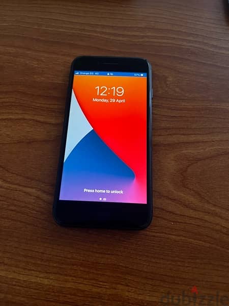 iPhone 8 - Black - 64 GB 2