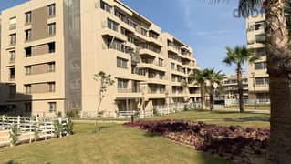 apartment for sale 198m 3 bed room 2 bath room third floor in palm hills capital garden resale  less than company price 0
