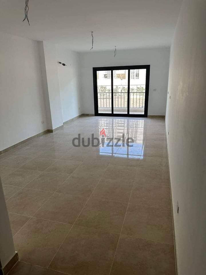 penthouse  by roof for sale 155m in ALMARASEM 5