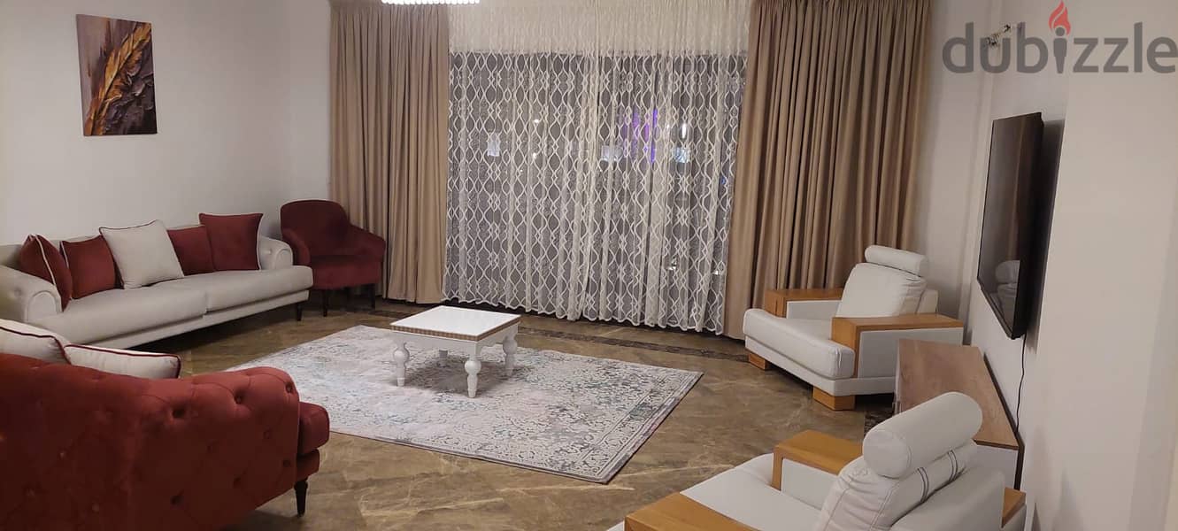For Rent Apartment 237 M2 First Floor in Compound Mvida 10