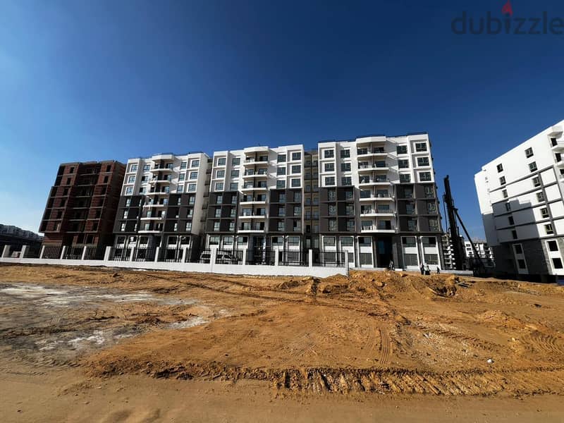 Apartment Ready to delivery 168 m Facing North - R7 New Capital Green Avenue 10