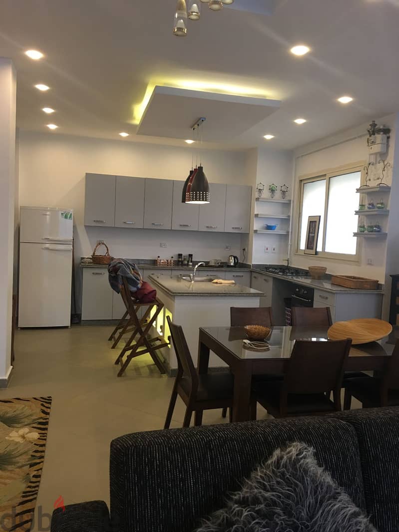 For Rent Furnished Apartment 211 M2 in Compound Park View 9
