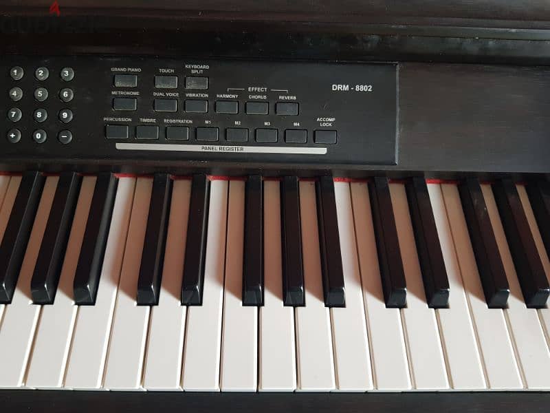 DRM-8802 electric piano 2