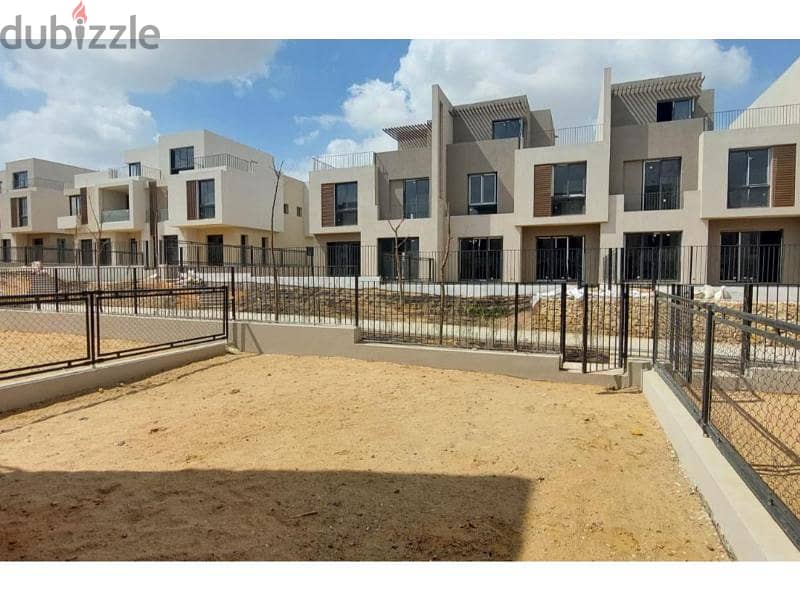 Townhouse installments prime location 3 bedrooms 1
