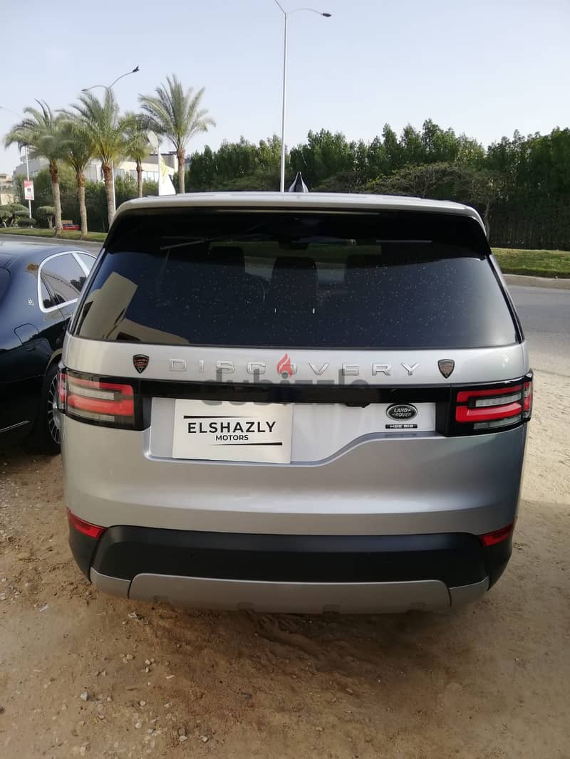 Land rover Discovery Model 2019 5