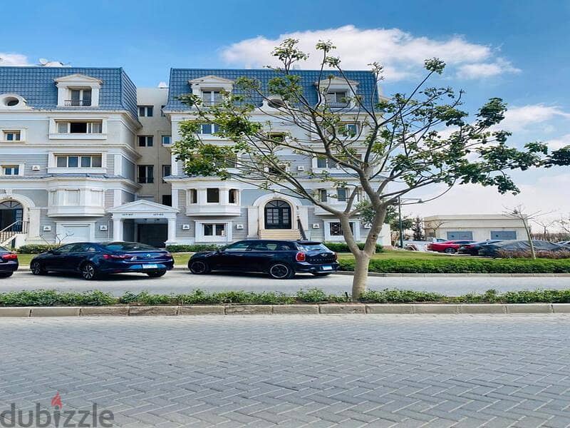 Fully - Finished Apartment with Prime view For Sale in  Mountain view Hyde Park - New Cairo 4