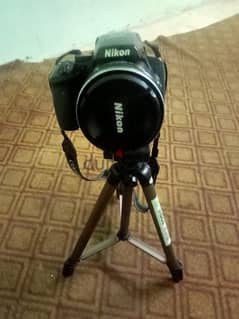 للبيع كاميرا نايكون بي 900 اعلي فئة    nikon coolpix p900 super zoom