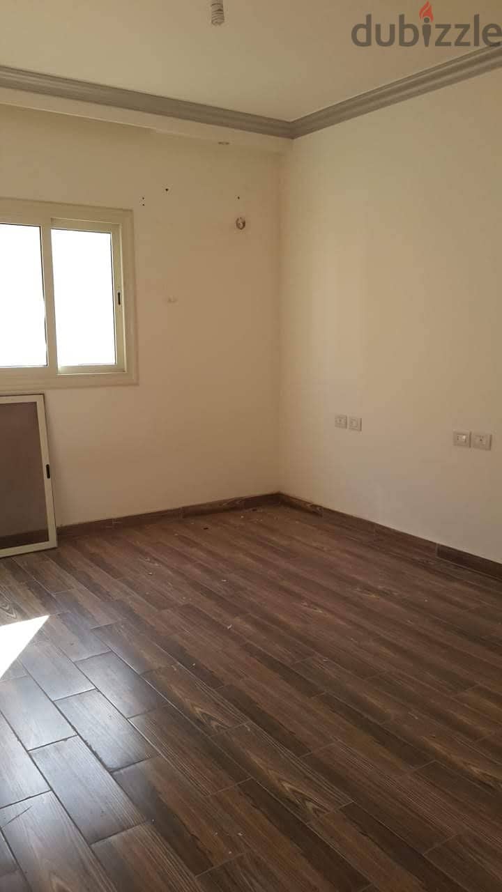 Apartment for sale with kitchen, Narges Settlement, steps from the 90th and the Dusit Hotel  And near the Tulip Hotel  Nautical 5