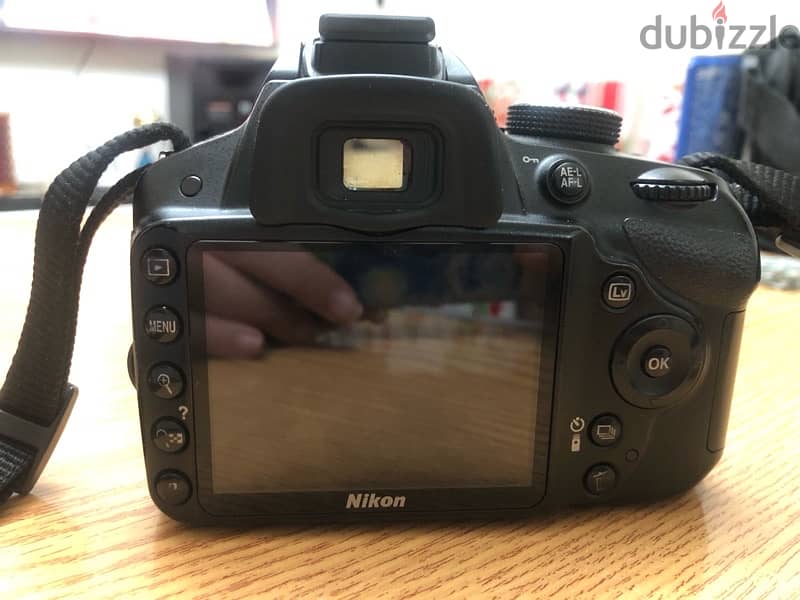 كاميرا nikon D3200 و عدسة ١٨:٥٥ و مستلزماتها 5