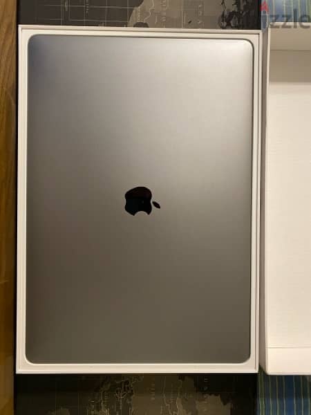 Apple Macbook Pro (15-inch, Touch Bar,Intel Core i9, 16Ram, 512SSD) 5