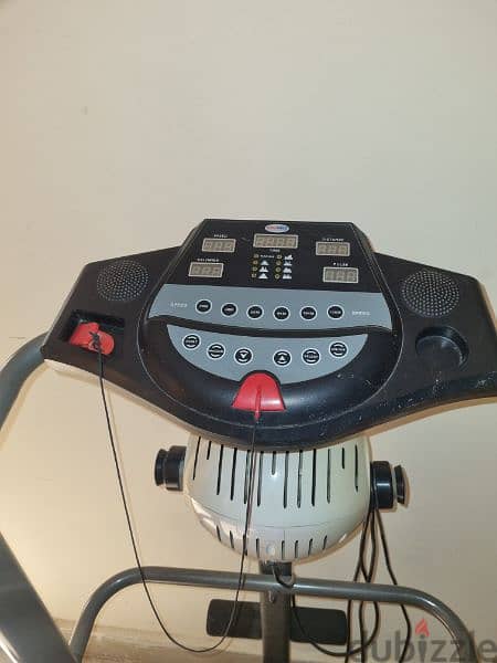 Treadmill مشاية كهربائية ماركة vegamax 3000M 2