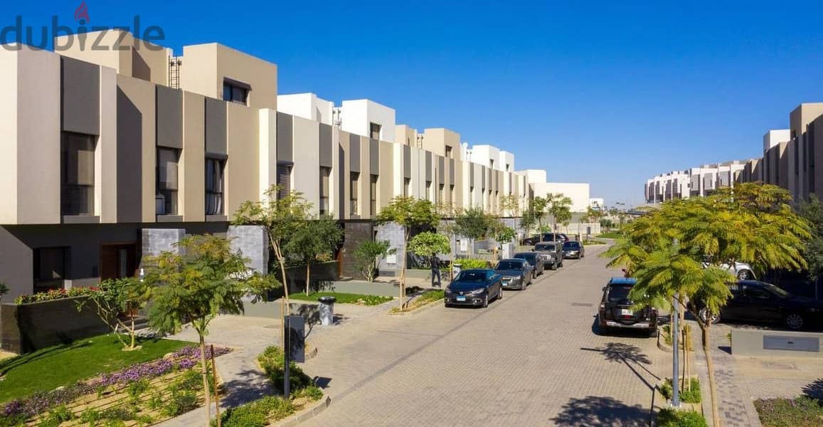 Distinctive duplex for sale, fully finished, in the most prestigious compound in Shorouk City, Al Burouj Al Bourouj Elmostkbl City 2