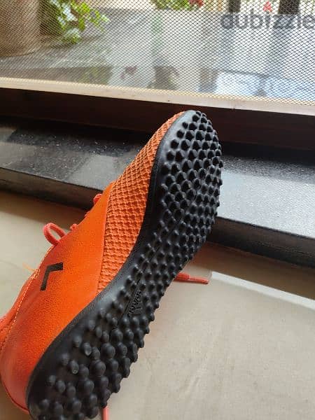 Authentic addidas shoe orange 2