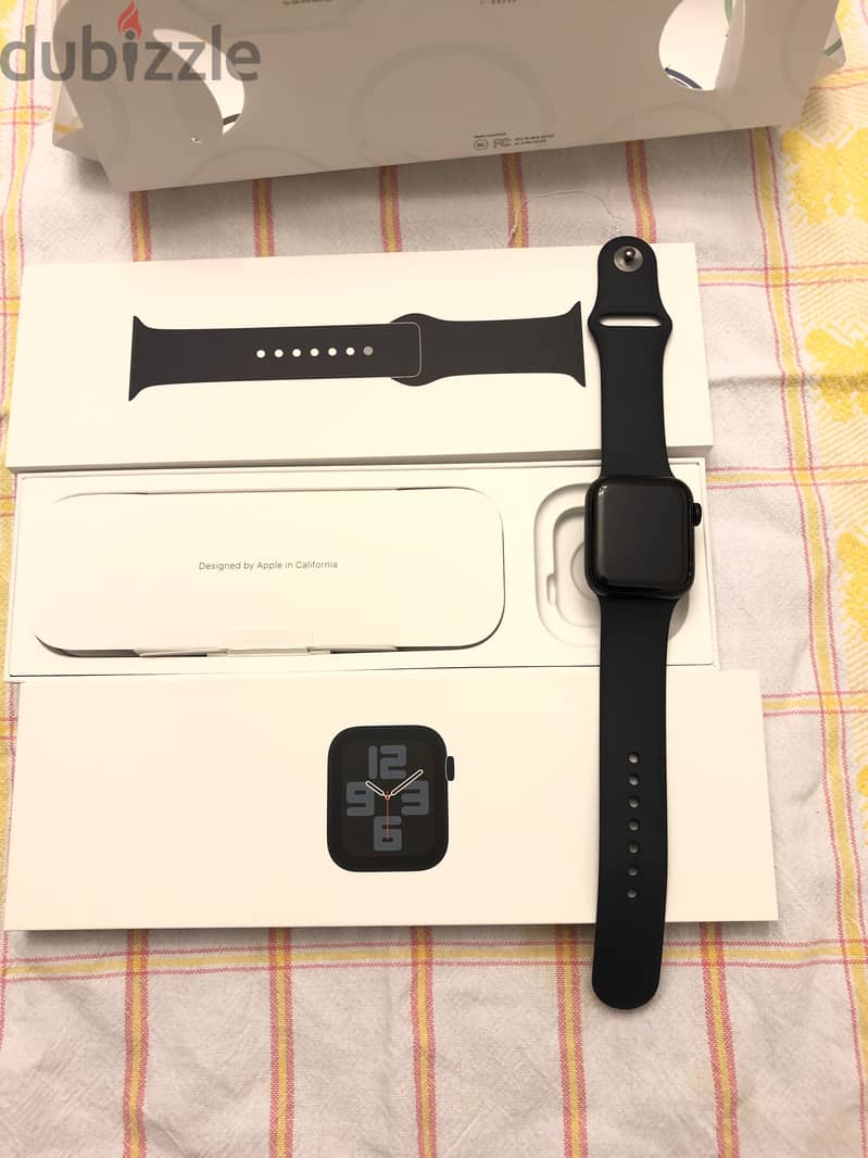 Apple watch SE 2nd Generation -ساعه ابل اس اي 3