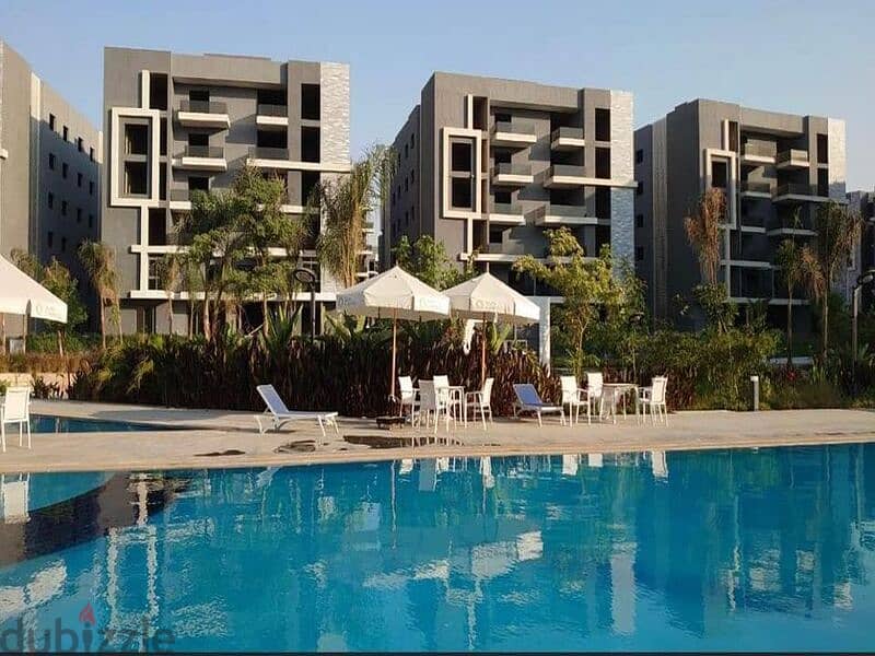 apartment for sale, ready for delivery, in 6th of October Compound, with a view of the pyramids  شقه لقطه للبيع جاهزه للاستلام كمبوند 6 اكتوبر بفيو ال 8