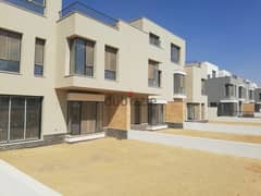 Townhouse fully finished for sale best location in Villette 0
