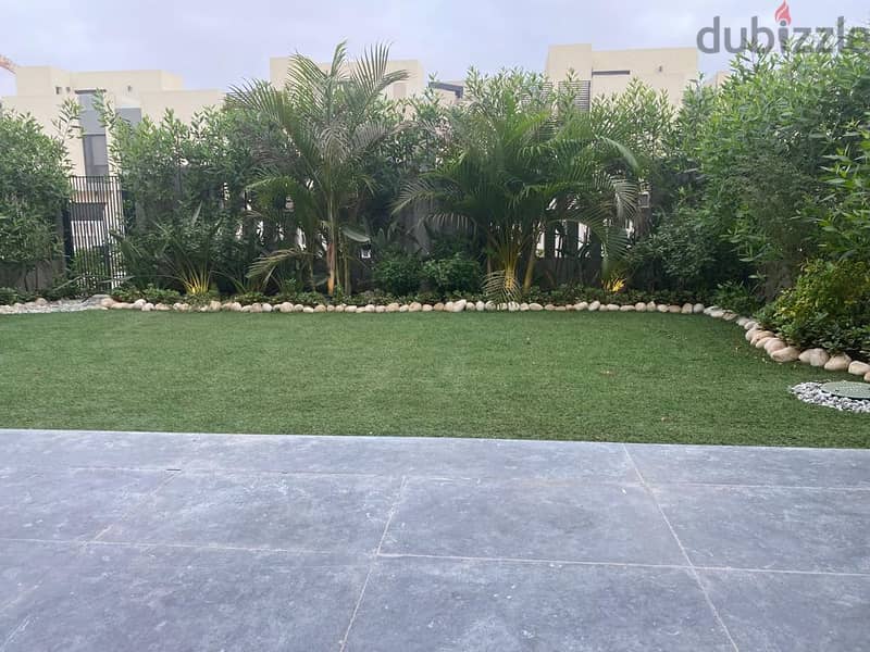 شقة مطلة على المساحات الخضراء متشطبة بالكامل للبيع بمقدم وتقسيط على 8 سنوات في كمبوند البروج مدينة الشروق Al Burouj 3