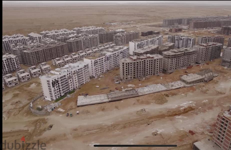 Apartment 190 m Construction 95% R8 town gate New Capital 3