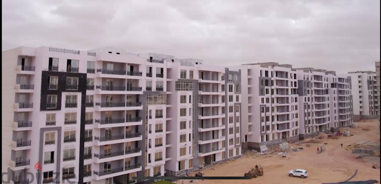 Apartment 190 m Construction 95% R8 town gate New Capital 4