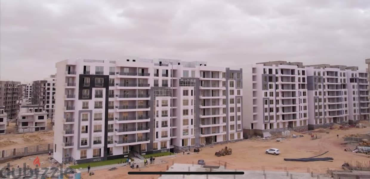 Apartment 190 m Construction 95% R8 town gate New Capital 6