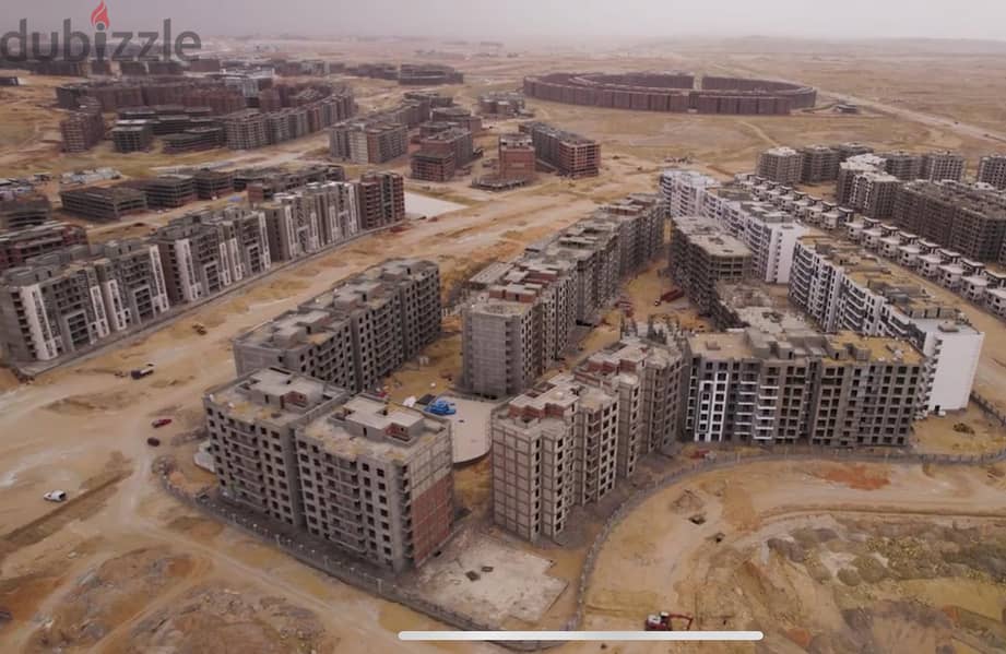 Apartment 190 m Construction 95% R8 town gate New Capital 9