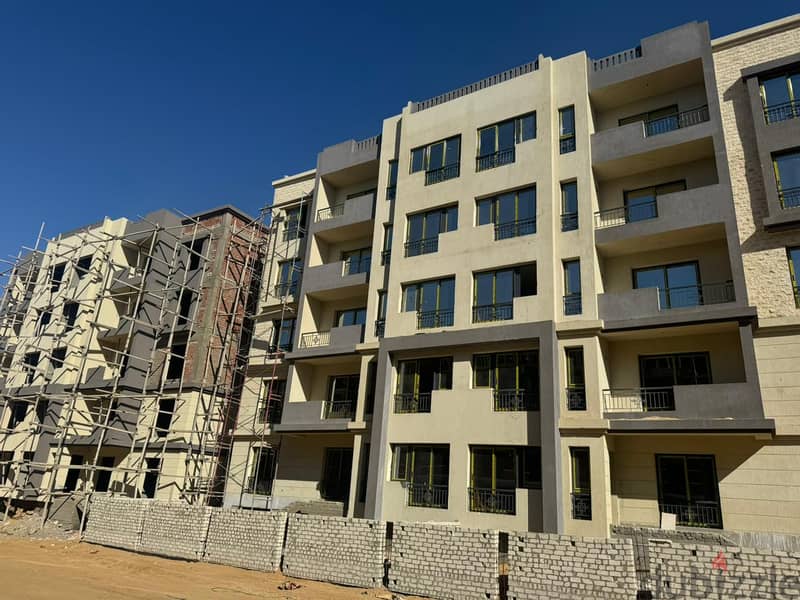 شقة للبيع 135م  في كمبوندALCA مبني بالكامل-5th Settlement 3