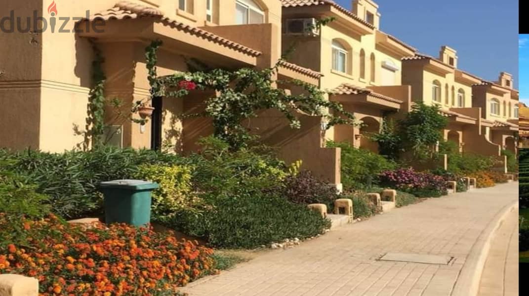 Fully finished townhouse, first row on the sea, for sale in Telal Ain Sokhna Resort, directly next to Porto 2