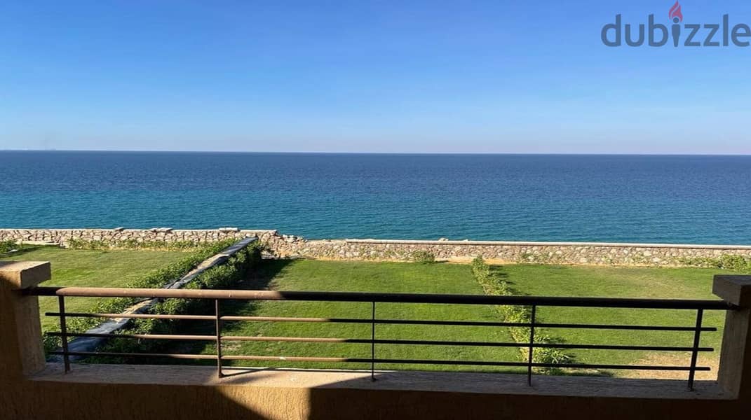 Chalet directly on the sea for sale in Ain Sokhna, next to Porto 6