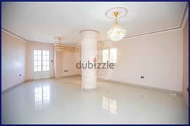 شقة للبيع 175 سموحة ( شارع احمد فاروق ) -