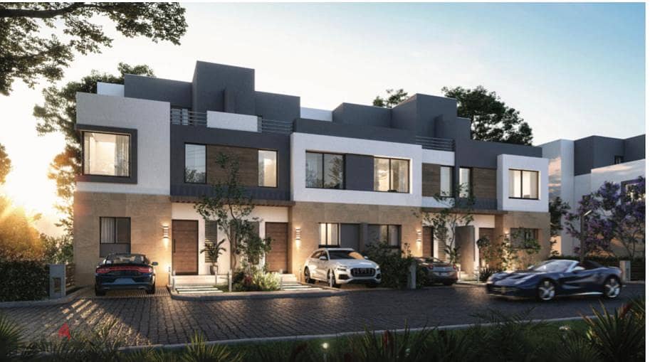 Villa Town House 10% Down payment 8.5 years installment 200 m in Palm Hills New Cairo with least price in special location 1