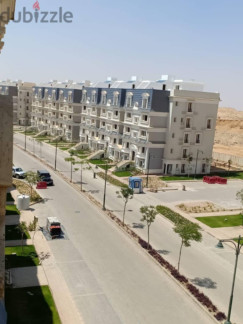 3-bedroom apartment, immediate receipt from Mountain View Hyde Park, in the heart of Fifth Settlement, installments over 7 yearsشقة 3 غرف إستلام فوري 3
