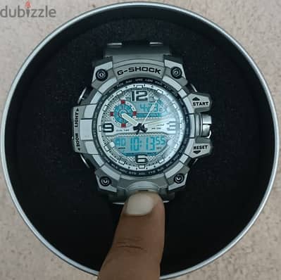 ساعة G-shock  CASiO  للبيع ضد المياه الوضوء فقط