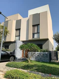 Town House For Sale 240m In Alburouj Compound With Installments | تاون هاوس للبيع 240م في البروج بالتقسيط