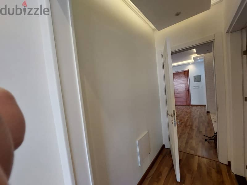 Apartment for sale in Hyde Park With Kitchen and ACs 7