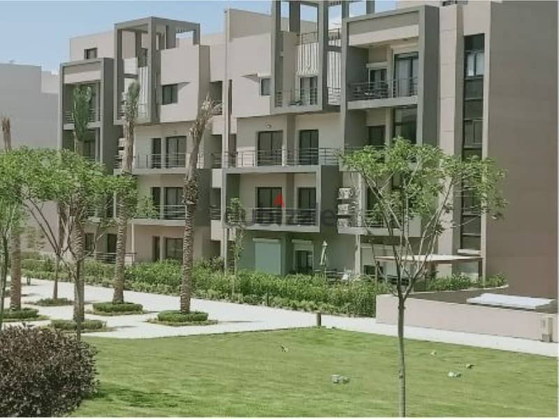 The lowest down payment is for penthouse with a roof 46 sqm ,fully  finished, in a prime location in Al Marasem Fifth Square, with installments. 1