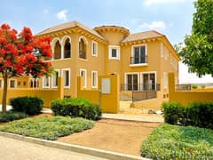 Townhouse 215m for sale with the lowest down payment and installments till 2032 4 Bedrooms view landscape in Hyde Park Fifth Settlement 0