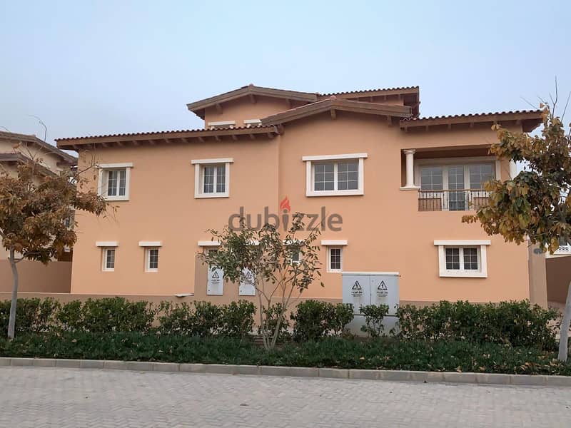 Classic Twin House For Sale 306m With Land Area 360m Bahri prime View At The Lowest Price In Hyde Park In Fifth Settlement 0