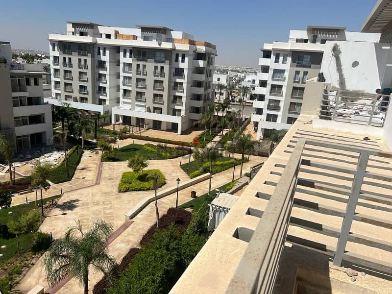 Apartment 216m for sale, Ready to move at the lowest price with installments, prime location in Hyde Park in Fifth Settlement 1