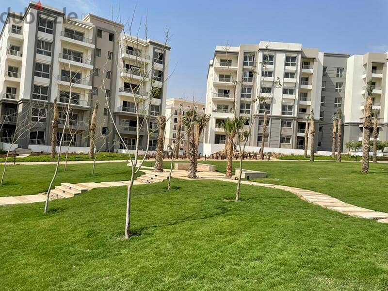 Ready to Move Apartment for Sale with Down Payment and Installments in Park Corner in Hyde Park New Cairo 3