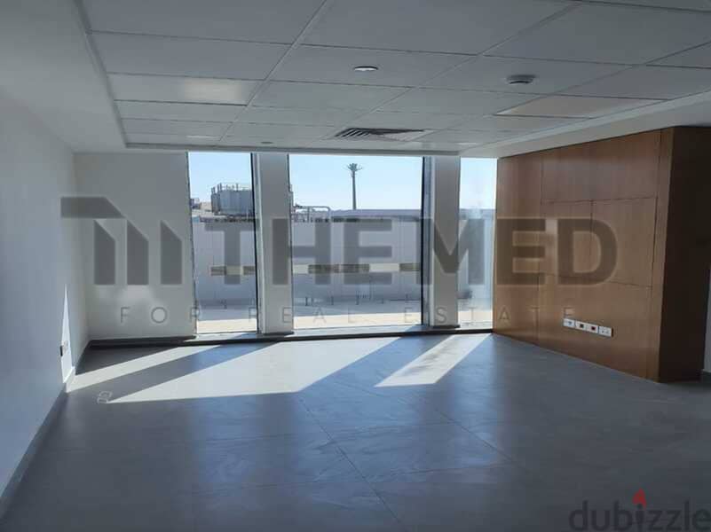 Equipped clinic for rent in Park Street Mall - Sheikh Zayed 1