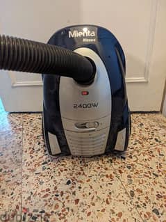 Mienta Vacuum Cleaner 2400 Watt 0