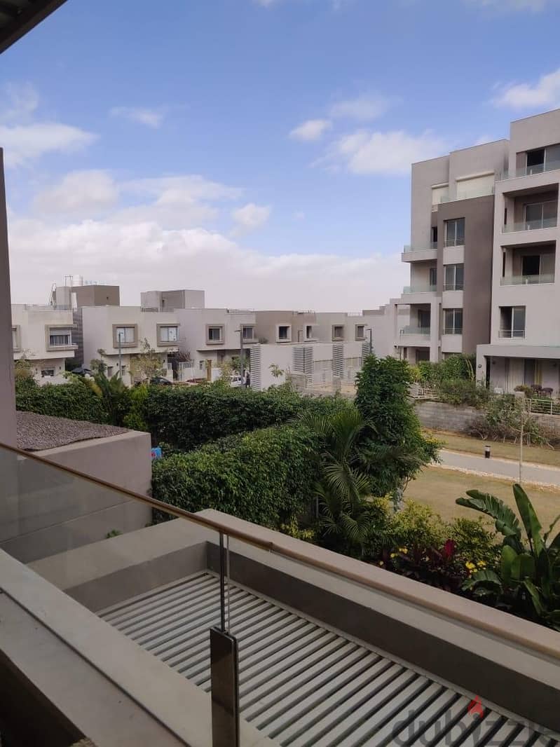 Resale apartment for sale in Palm Hills Village Gardens Katameya Palm Hills VGK at less than the company price 5