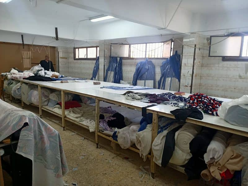 مصنع 600م للايجار رخصة ملابس جسر السويس 1