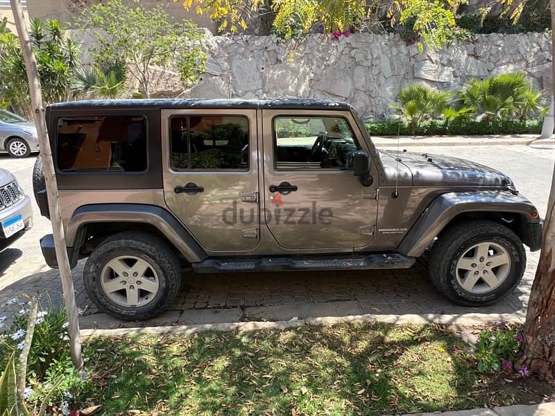 jeep wrangler 2014 ( excellent condition ) 5