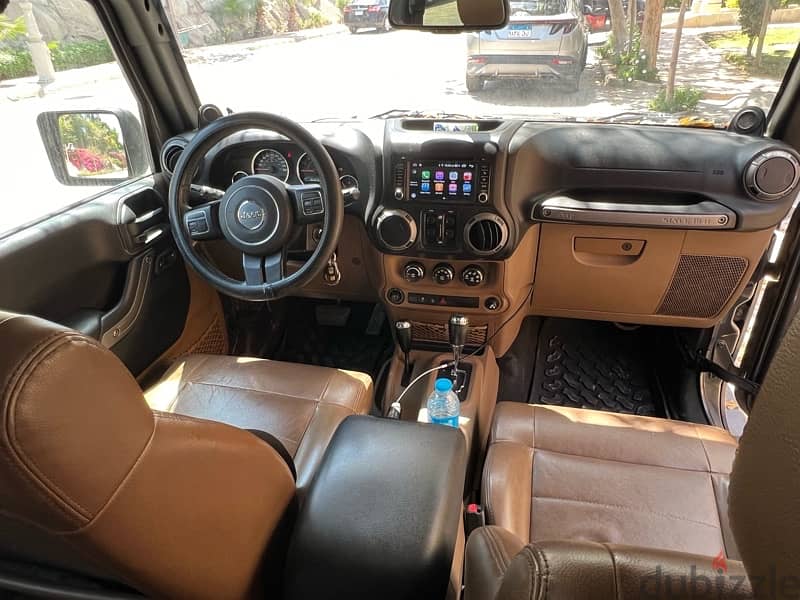 jeep wrangler 2014 ( excellent condition ) 9