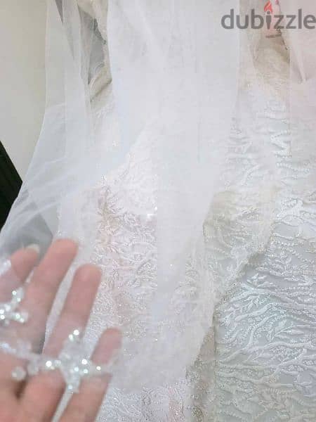 فستان زفاف ملكي للإيجار 6