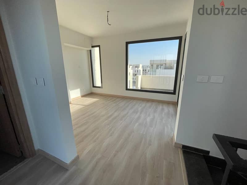 Duplex of 175 square meters for sale in Al Burouj Compound, Shorouk دوبلكس مساحة 175 متر للبيع في كمبوند البروج الشروق 4